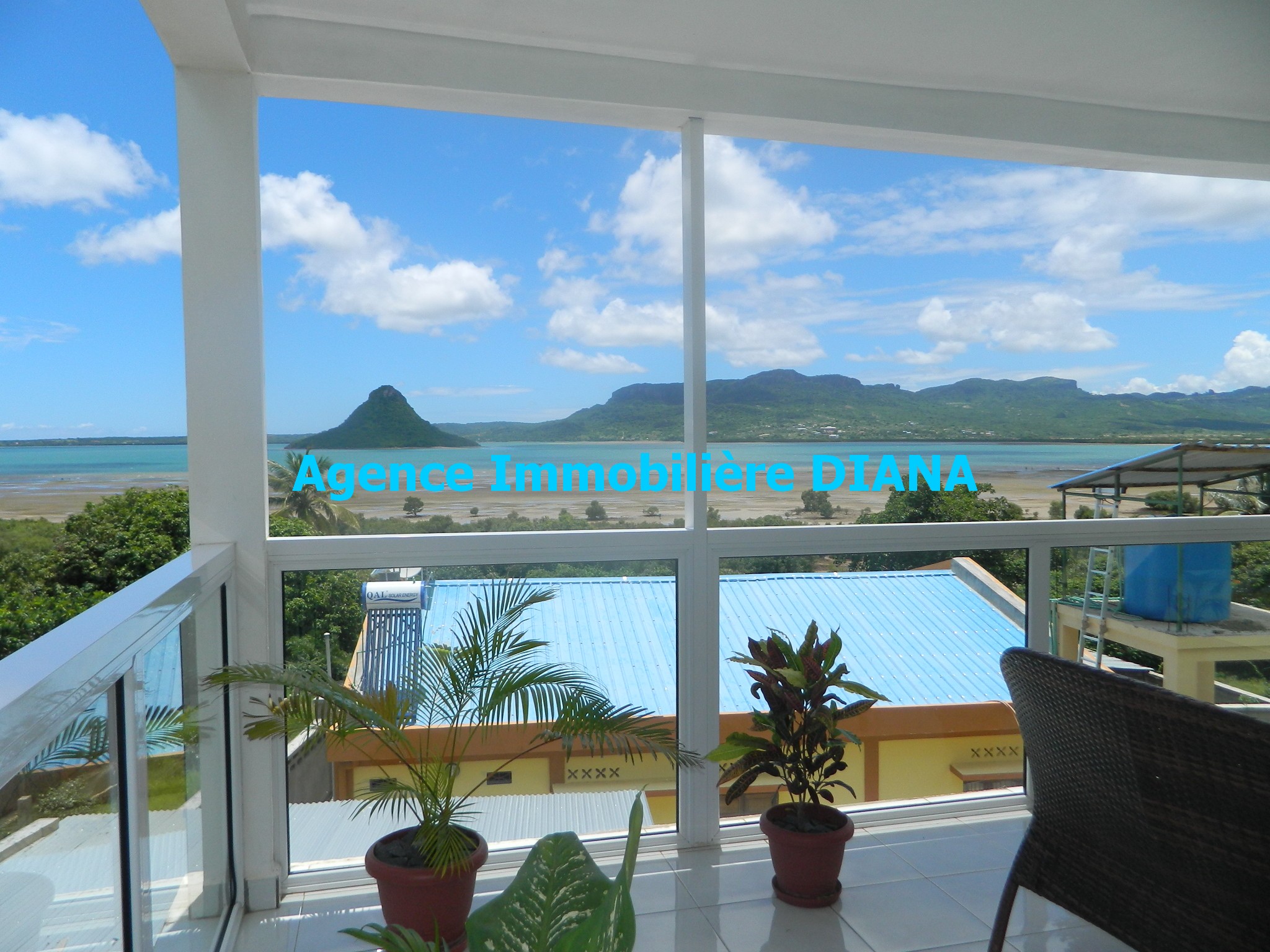 vente-villa-deux-appartements-diego-suarez